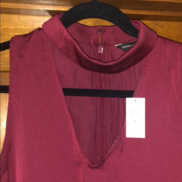 BR Factory v-neck, red / burgundy tank top, size M - Picture 2 of 5